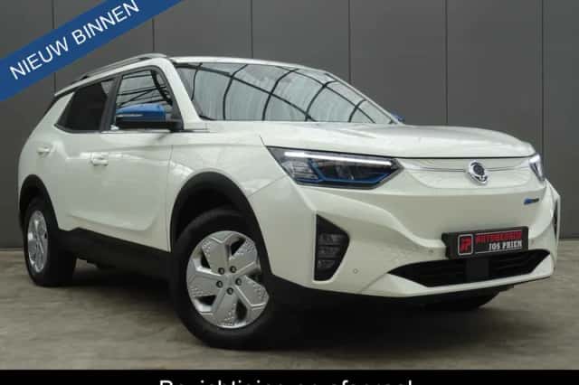 SsangYong Korando (2023) thumbnail 1