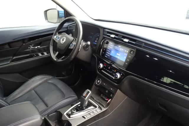 SsangYong Korando (2023) thumbnail 3