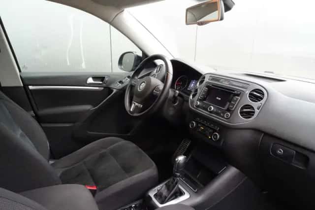 Volkswagen Tiguan (2013) thumbnail 4