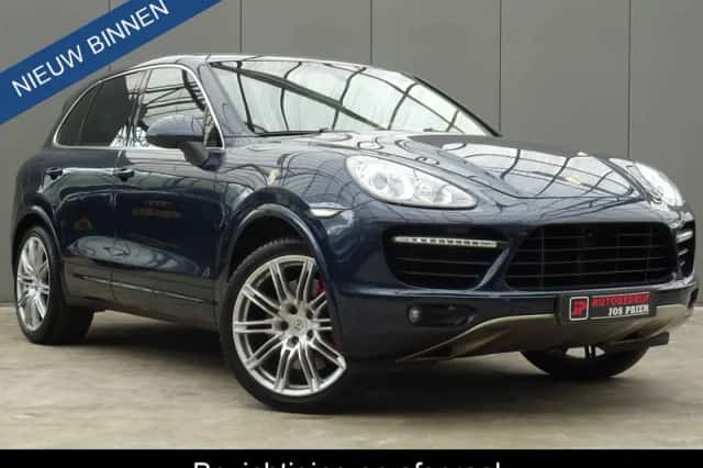 Porsche Cayenne (2011) thumbnail 1