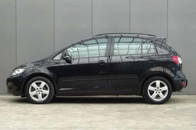 Volkswagen Golf (2011) thumbnail 6