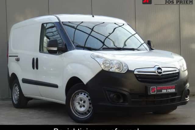 Opel Combo (2016) thumbnail 1