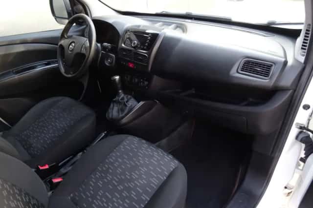 Opel Combo (2016) thumbnail 5