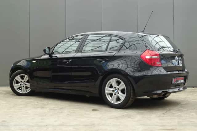 BMW 1-Serie (2011) thumbnail 2