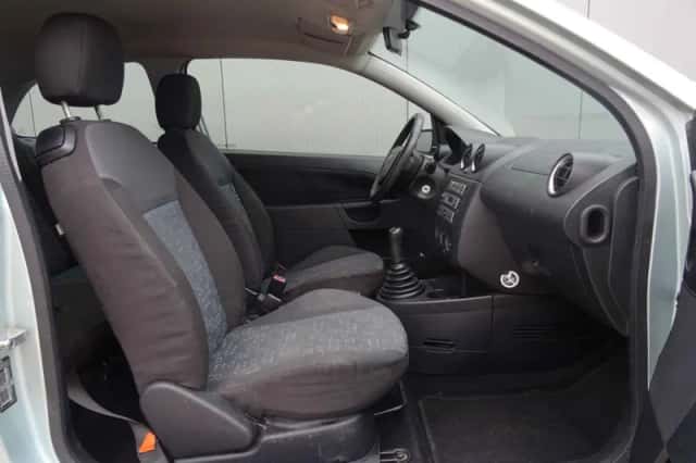 Ford Fiesta (2003) thumbnail 3