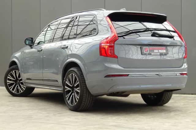 Volvo XC90 (2023) thumbnail 2