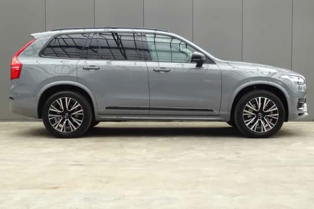 Volvo XC90 (2023) thumbnail 6