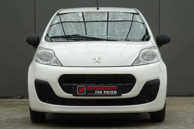 Peugeot 107 (2012) thumbnail 5