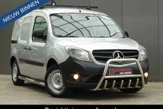 Mercedes-Benz Citan (2016) thumbnail 1