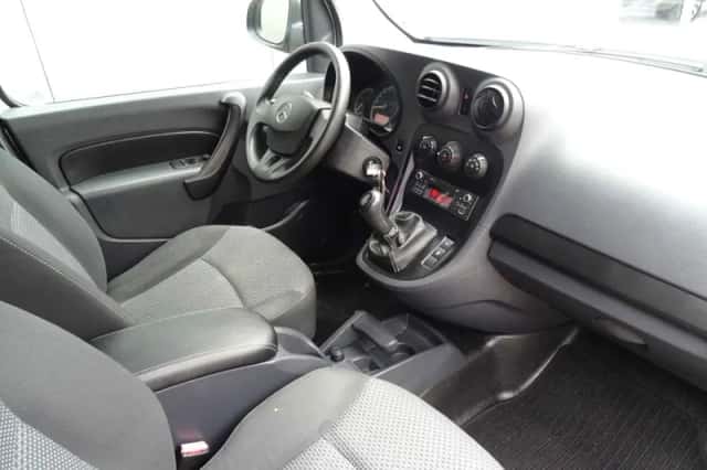 Mercedes-Benz Citan (2016) thumbnail 3