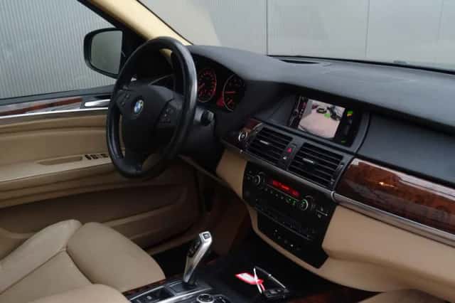 BMW X5 (2012) thumbnail 3
