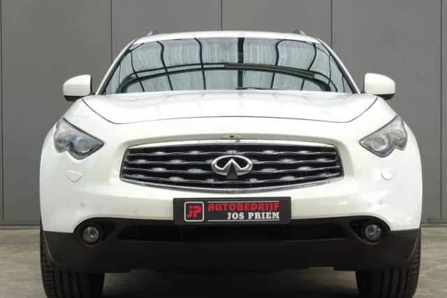 Infiniti FX (2010) thumbnail 5