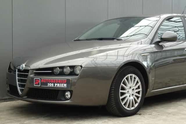 Alfa Romeo 159 (2006) thumbnail 6