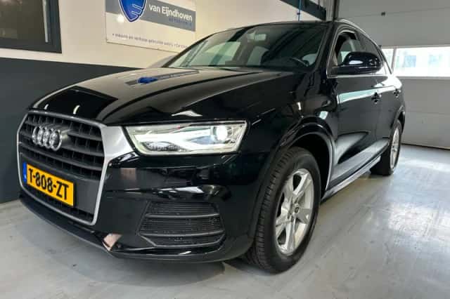 Audi Q3 (2015) thumbnail 4