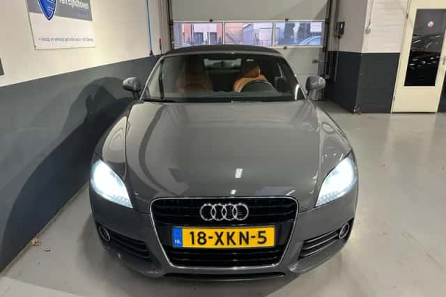 Audi TT (2012) thumbnail 4