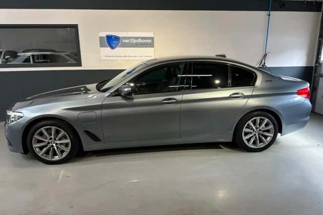 BMW 5-Serie (2019) thumbnail 3
