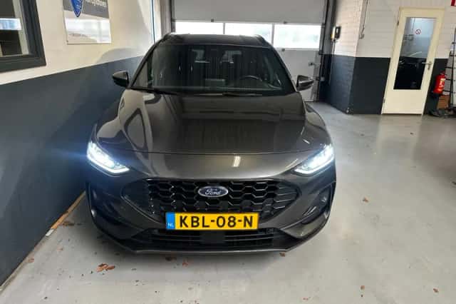 Ford Focus (2023) thumbnail 4