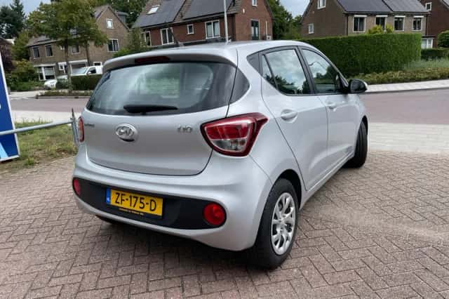 Hyundai i10 (2019) thumbnail 3