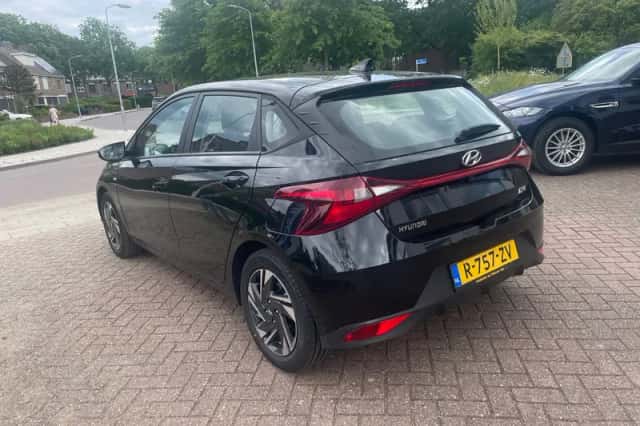 Hyundai i20 (2023) thumbnail 4