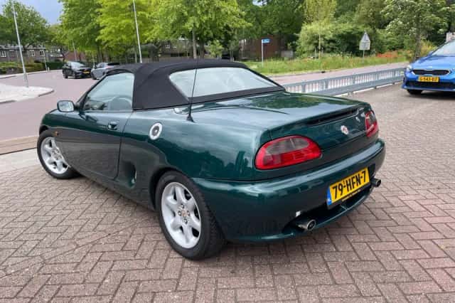 MG F (1997) thumbnail 4
