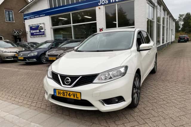Nissan Pulsar (2017) thumbnail 1