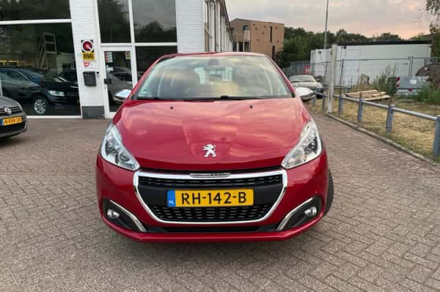 Peugeot 208 (2017) thumbnail 5