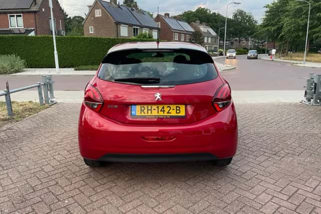 Peugeot 208 (2017) thumbnail 6