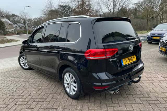 Volkswagen Touran (2018) thumbnail 4