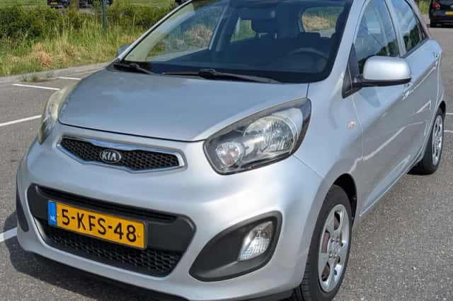 Kia Picanto (2013) thumbnail 1