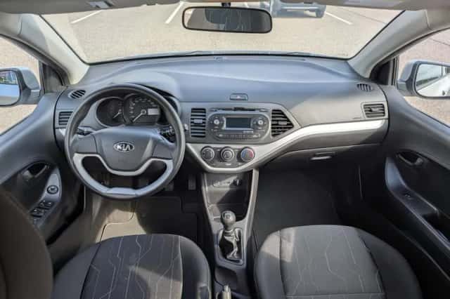 Kia Picanto (2013) thumbnail 5