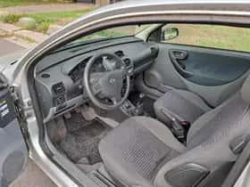 Opel Corsa thumbnail 9