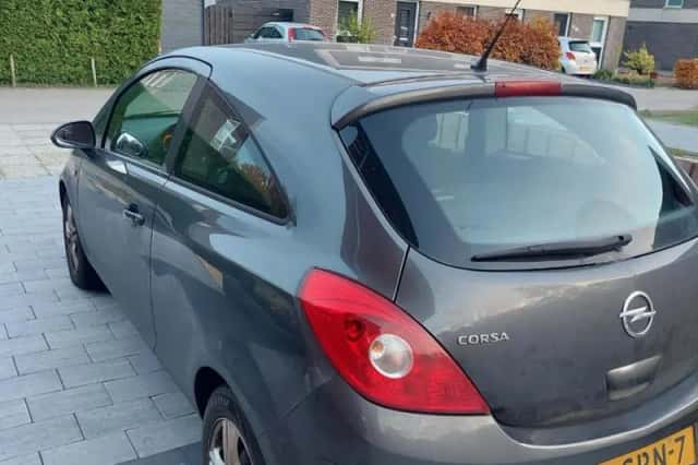 Opel Corsa (2011) thumbnail 2