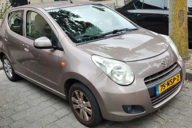 Suzuki Alto (2010) thumbnail 2