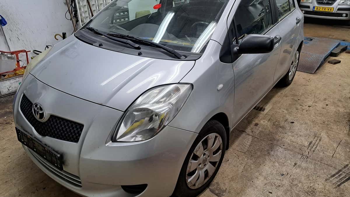 Toyota Yaris — foto 1