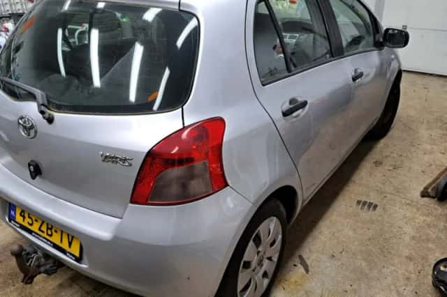 Toyota Yaris (2008) thumbnail 4
