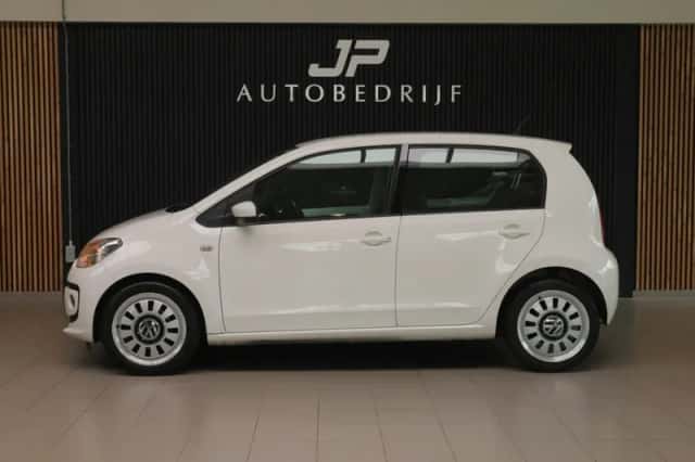 Volkswagen Up! (2013) thumbnail 4