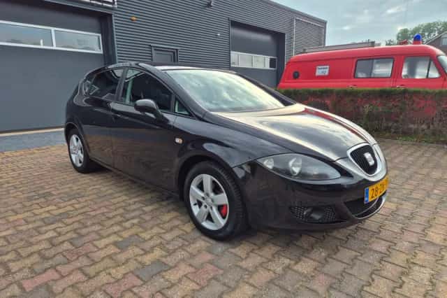 SEAT Leon (2008) thumbnail 3