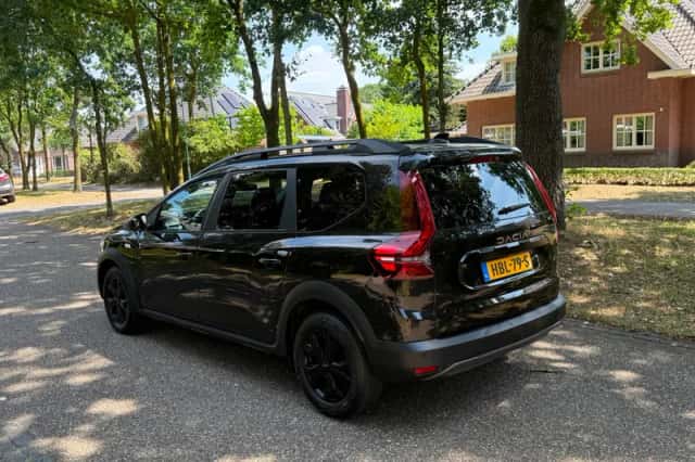 Dacia Jogger (2024) thumbnail 3