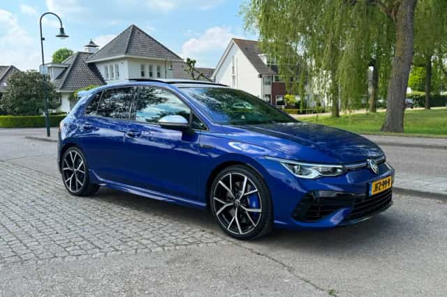 Volkswagen Golf (2022) thumbnail 1