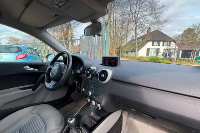 Audi A1 (2011) thumbnail 6
