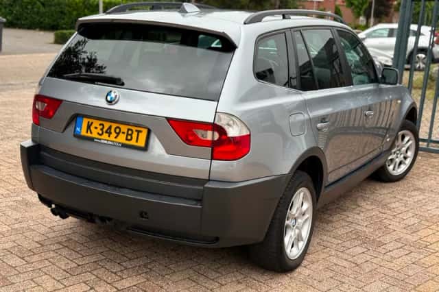 BMW X3 (2005) thumbnail 3