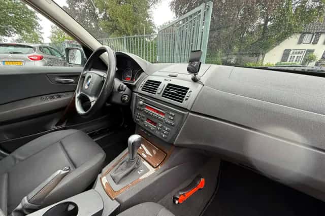 BMW X3 (2005) thumbnail 6