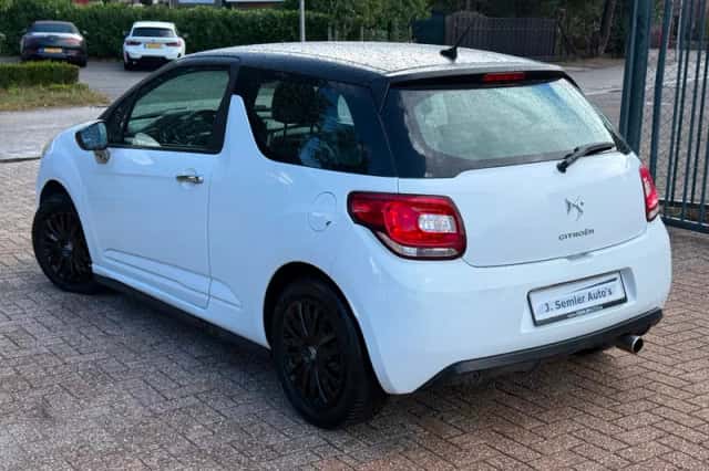 Citroën DS3 (2010) thumbnail 4
