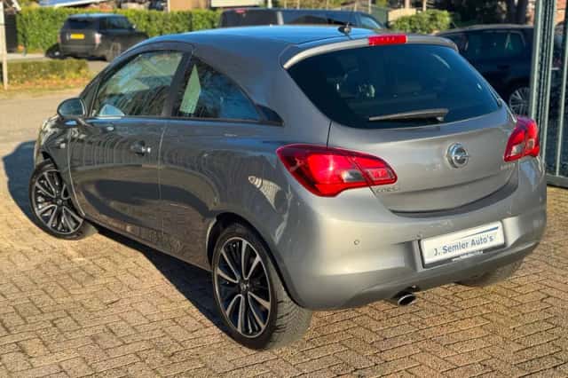 Opel Corsa (2016) thumbnail 4