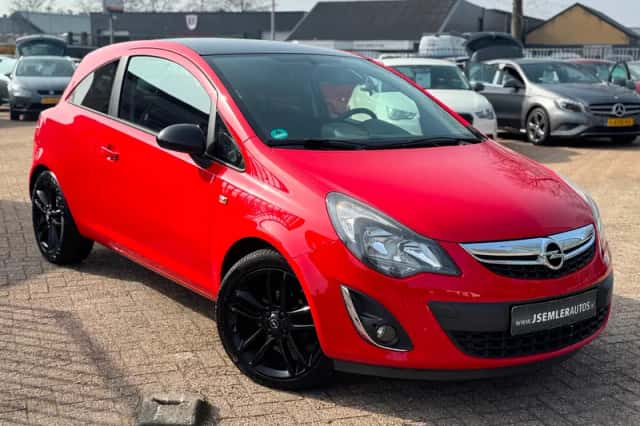 Opel Corsa (2013) thumbnail 2