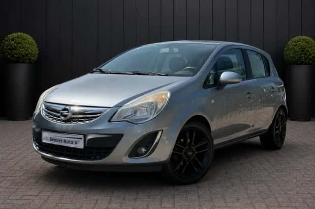 Opel Corsa (2012) thumbnail 1