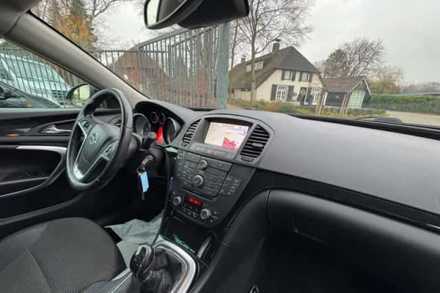Opel Insignia (2012) thumbnail 6