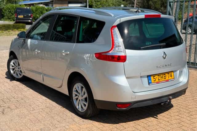 Renault Scénic (2015) thumbnail 4