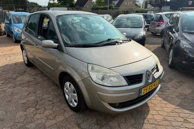 Renault Scénic (2007) thumbnail 2
