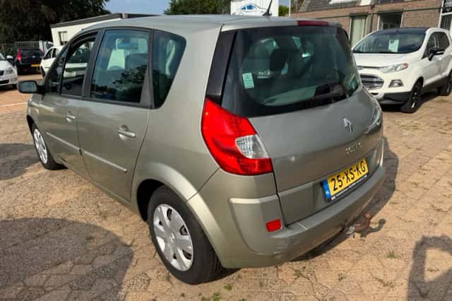 Renault Scénic (2007) thumbnail 4
